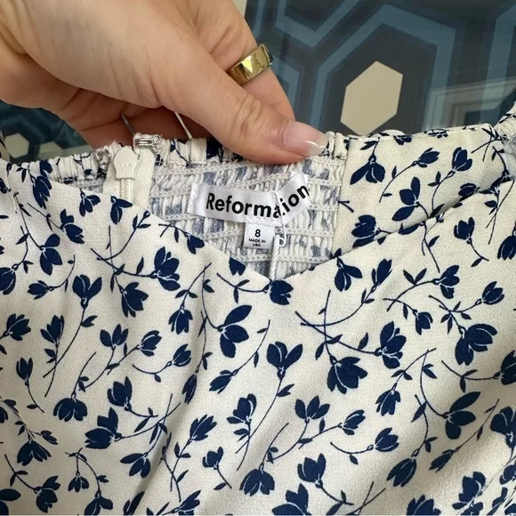 Reformation Bryson Dress in Mykonos - Picture 8 of 12